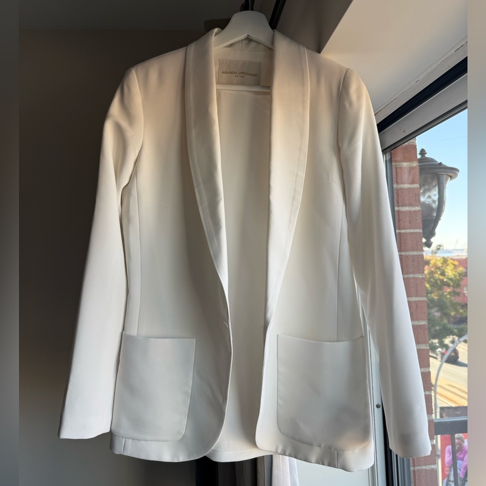 Amanda Uprichard Collar Blazer in Ivory 🤍